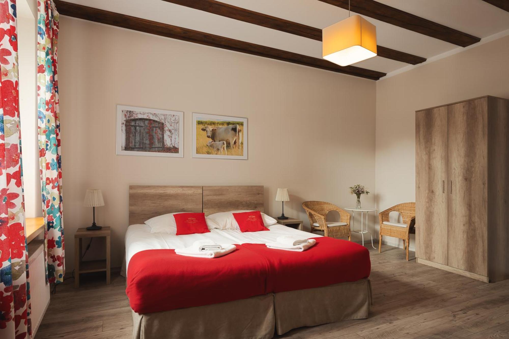 Hotel Stary Mlyn Strzeszyn à Lubowo  Extérieur photo