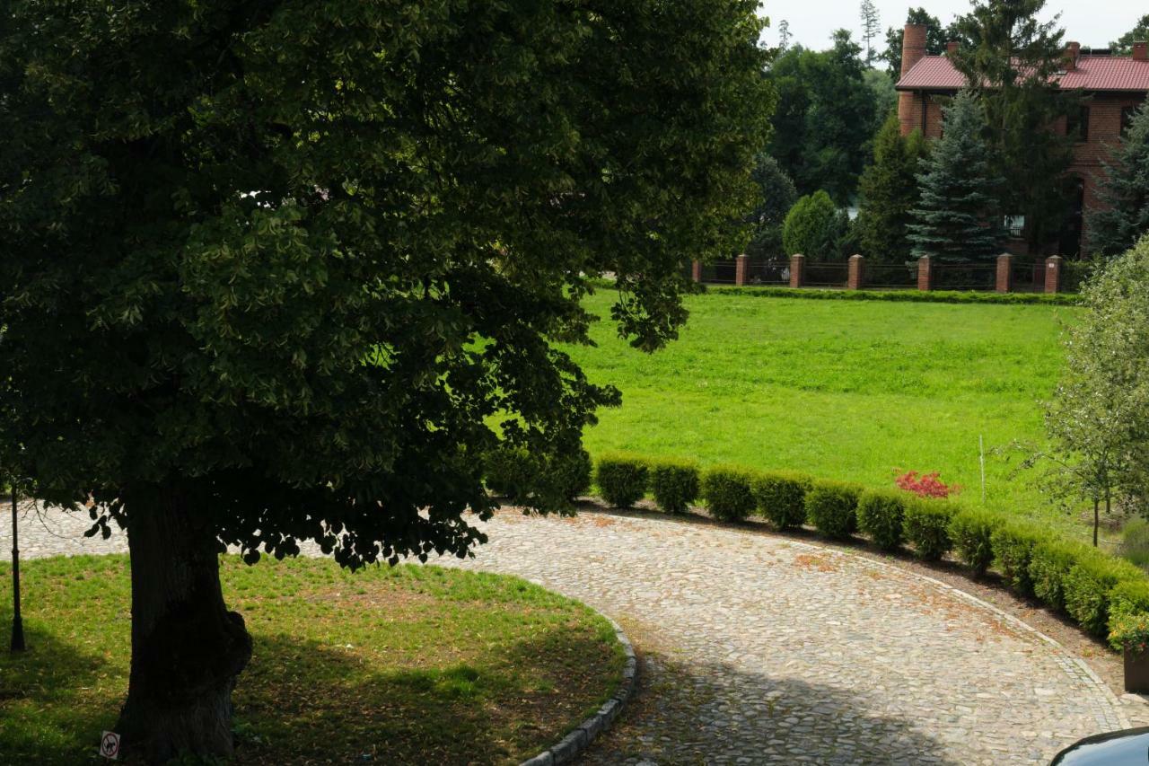 Hotel Stary Mlyn Strzeszyn à Lubowo  Extérieur photo